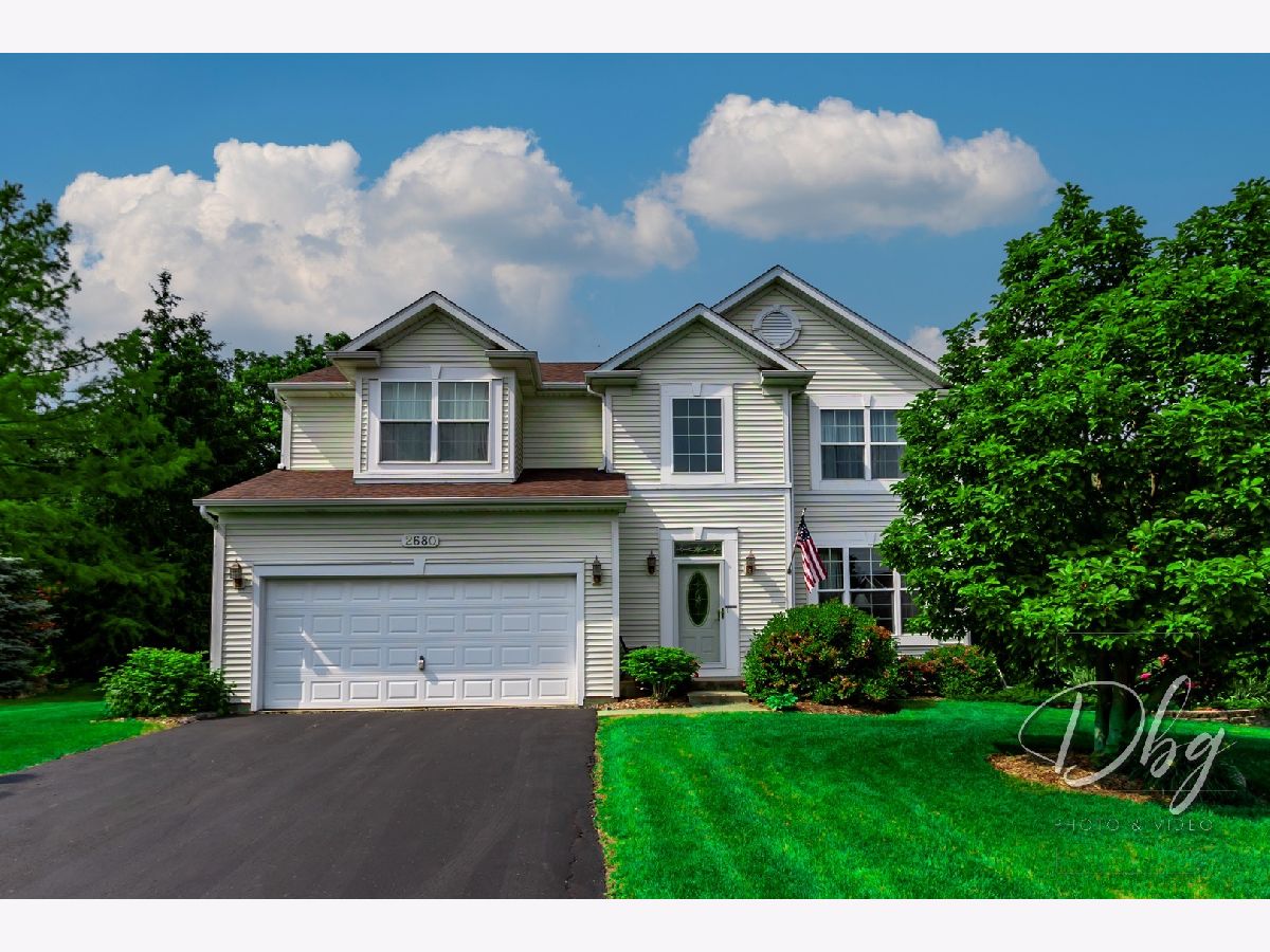 Homes & Condos & Townhomes Sold Heritage Trails Lindenhurst Illinois, 2680 Constitution
