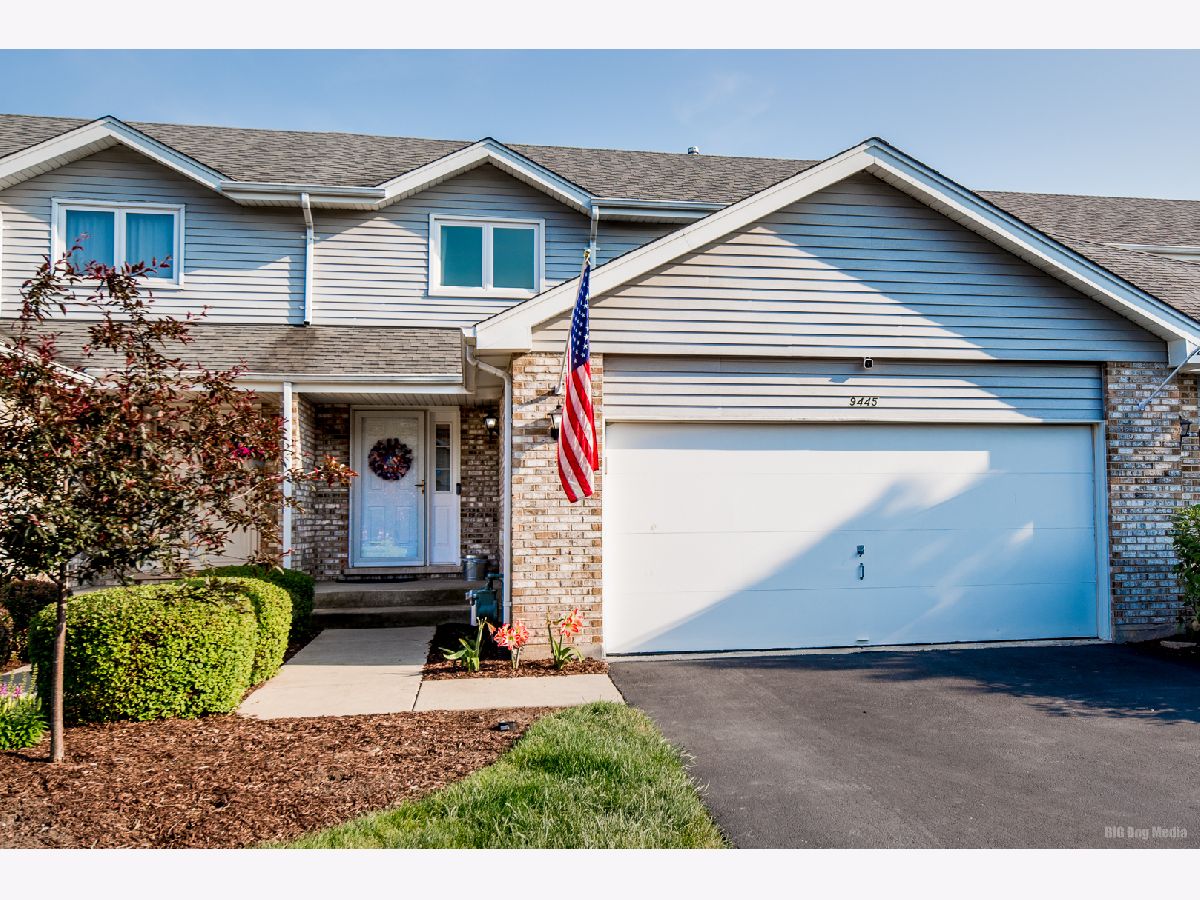 Townhomes & Homes Sold Pheasant Chase West Tinley Park Illinois, 9445 Quail