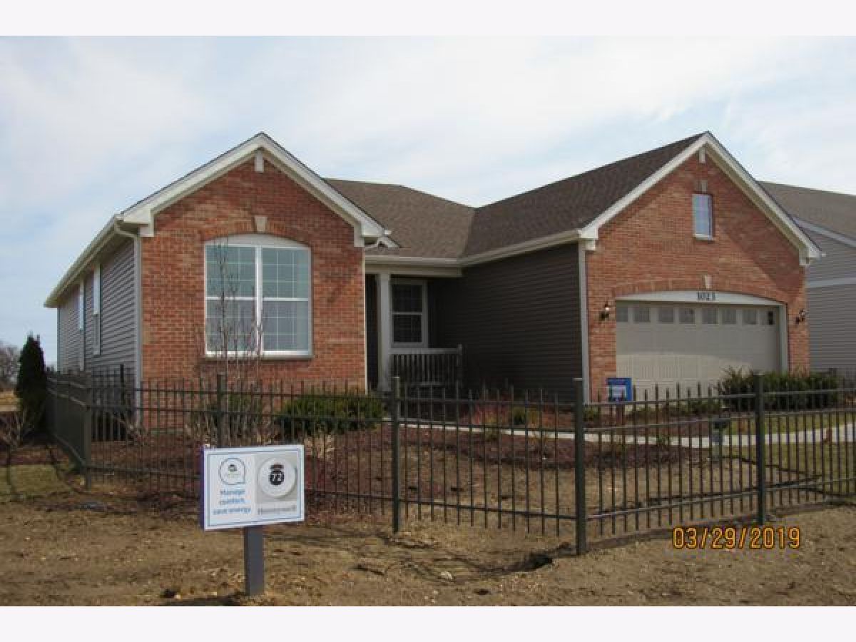 Homes Sold Andare At Woodlore Estates Crystal Lake Illinois, 1023 Honey Locust