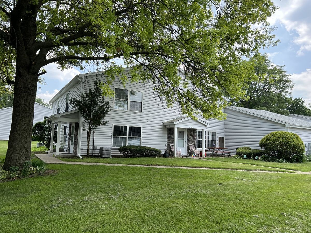 Townhomes & Condos Sold Ivy Glen Aurora Illinois, 1380 Glen