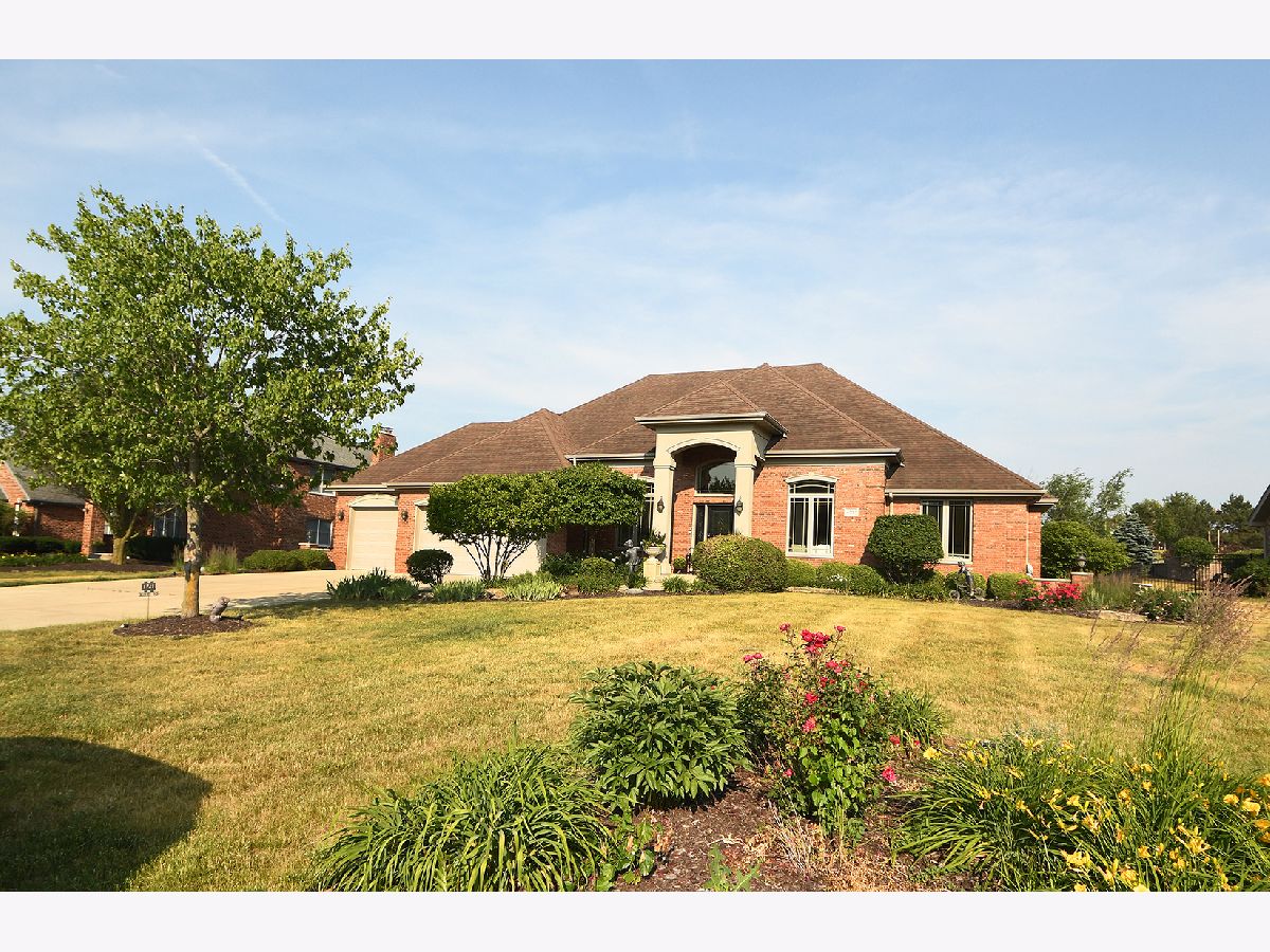 Homes Sold Canterbury Lakes Monee Illinois, 25645 Kensington