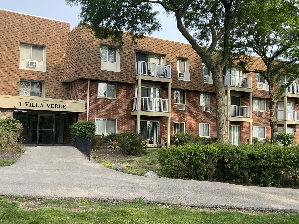 Condominiums Sold Villa Verde Buffalo Grove Illinois, 1 Villa Verde