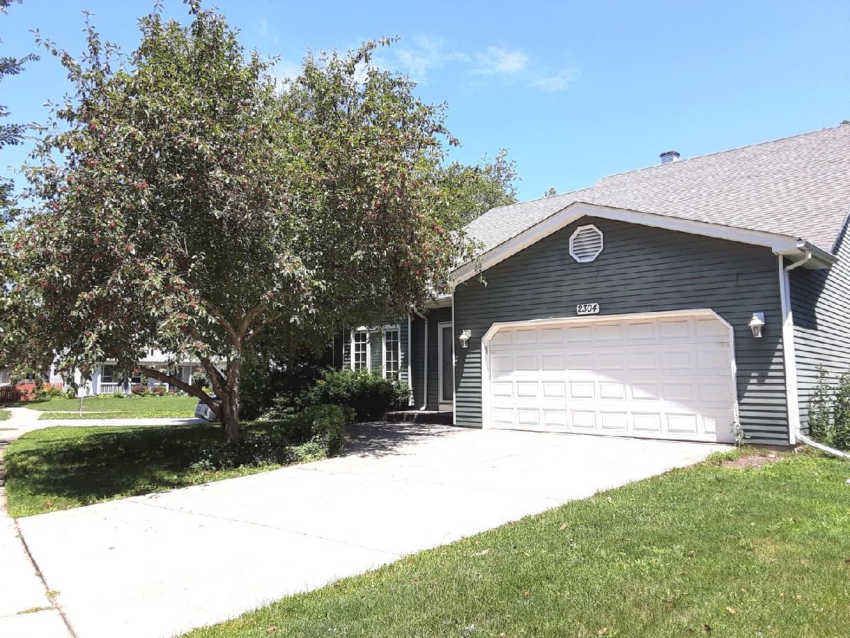 Homes Rented Cedar Glen Naperville Illinois, 2304 Nottingham