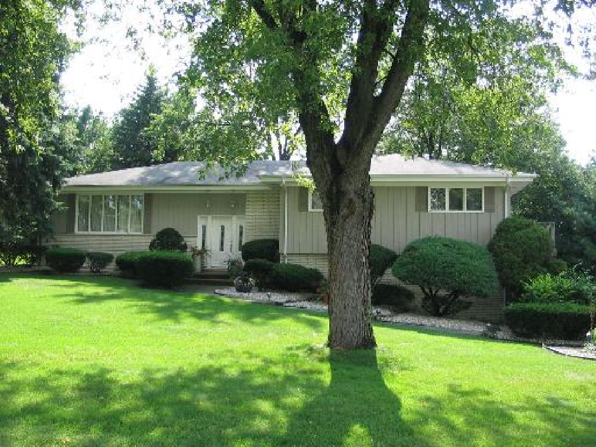 Homes Rented Brook Forest Oak Brook Illinois, 15 Regent