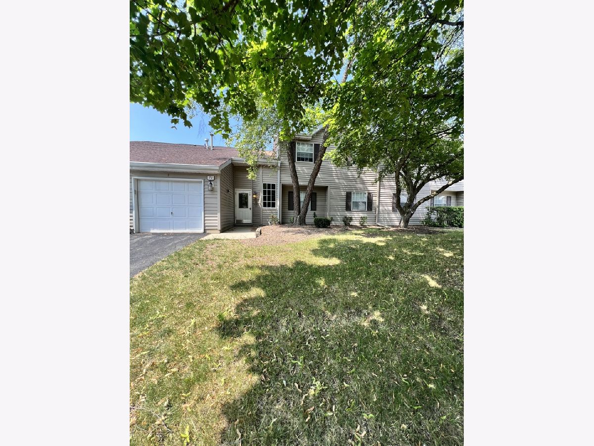 Condos & Townhomes Sold Victorian Park Streamwood Illinois, 78 Victoria