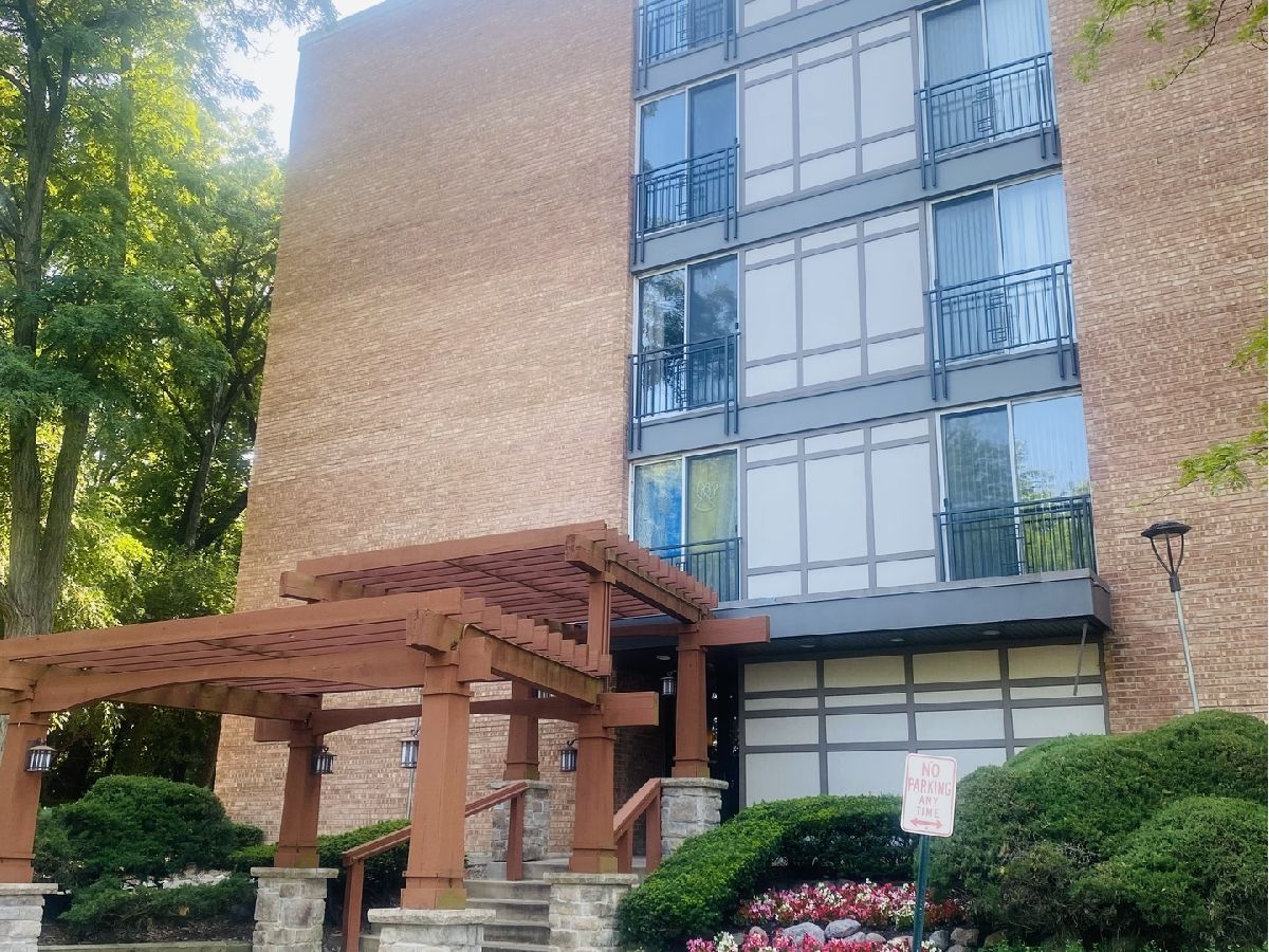 Four Lakes Lisle IL, Condos & Townhomes For Sale & For Rent Sadie