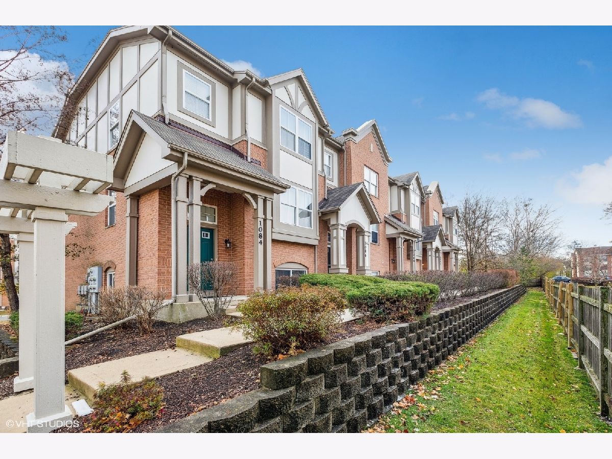 Townhomes Sold Claremont Ridge Palatine Illinois, 1084 Claremont