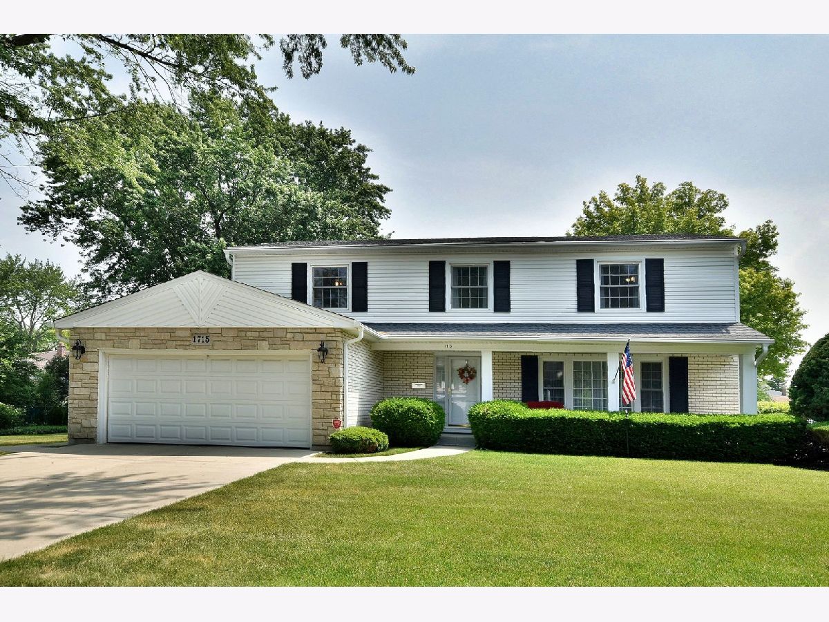 Homes Sold Arlington Terrace Arlington Heights Illinois, 1715 Stratford