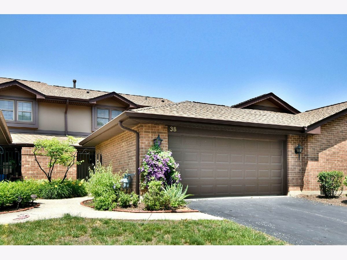 Townhomes Sold Indian Trail Westmont Illinois, 38 Prairie