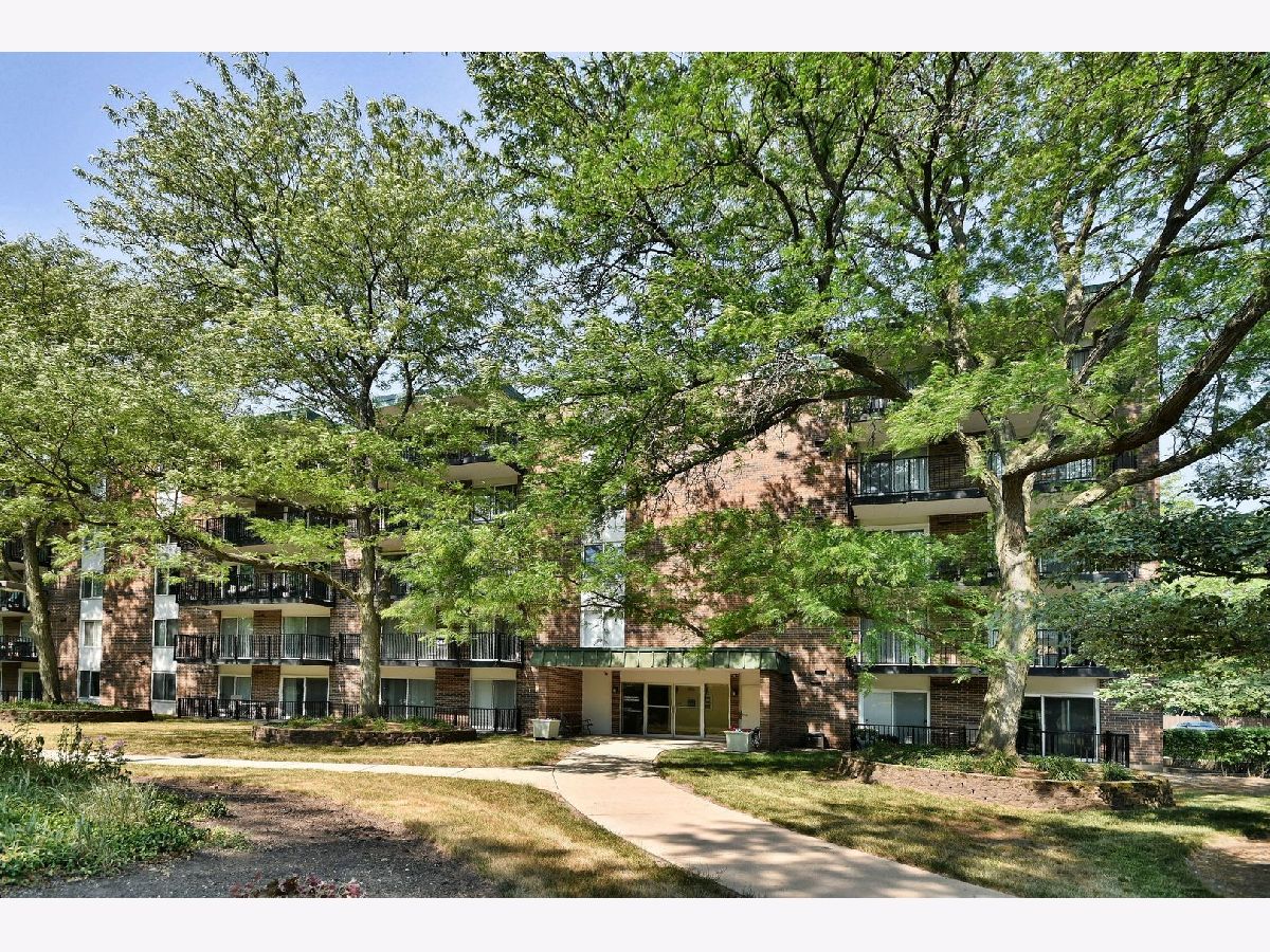 Condos & Townhomes Sold Pebblewood Naperville Illinois, 5S040 Pebblewood