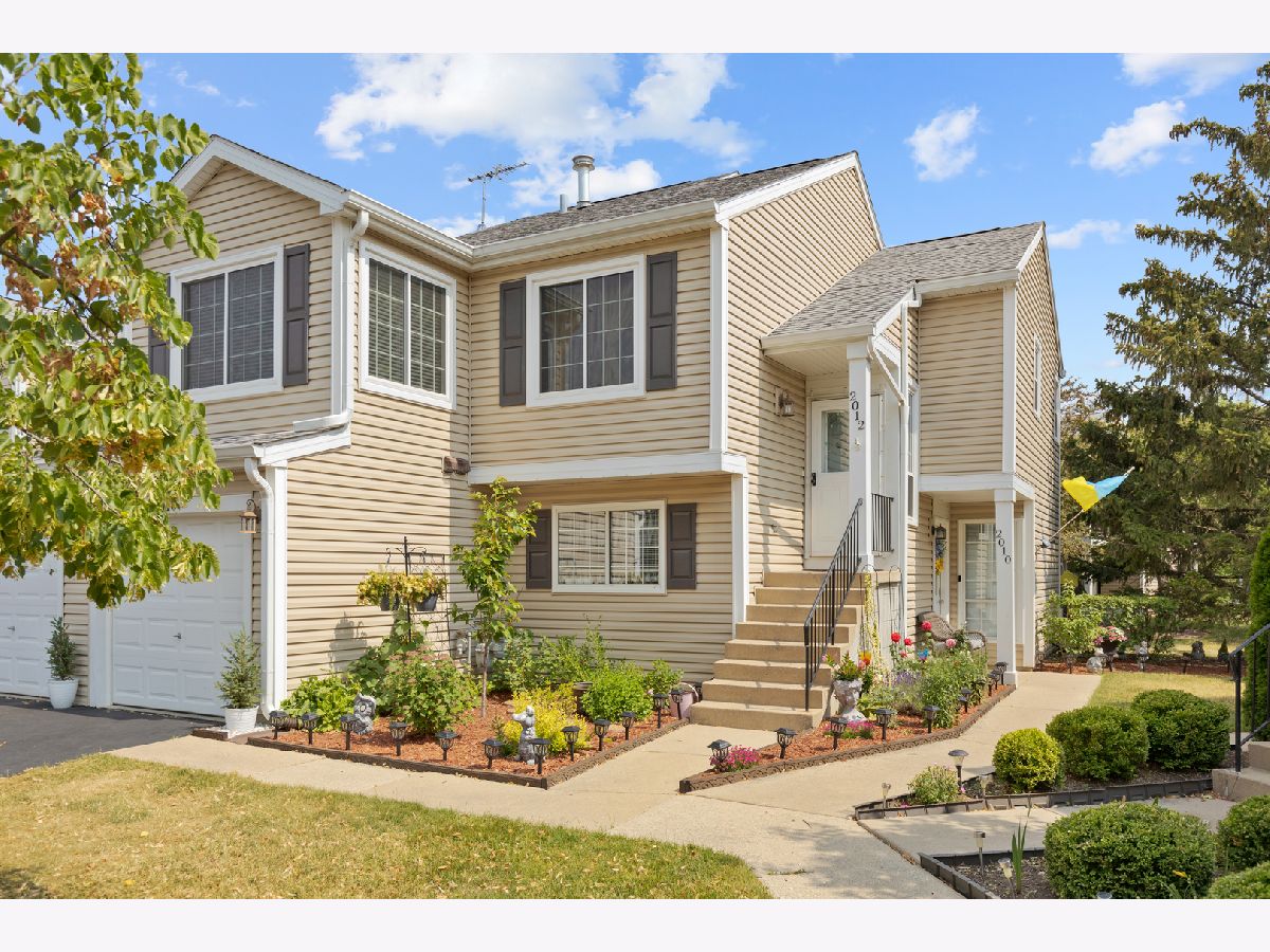 Townhomes & Condos Sold Windsong Schaumburg Illinois, 2012 Windemere