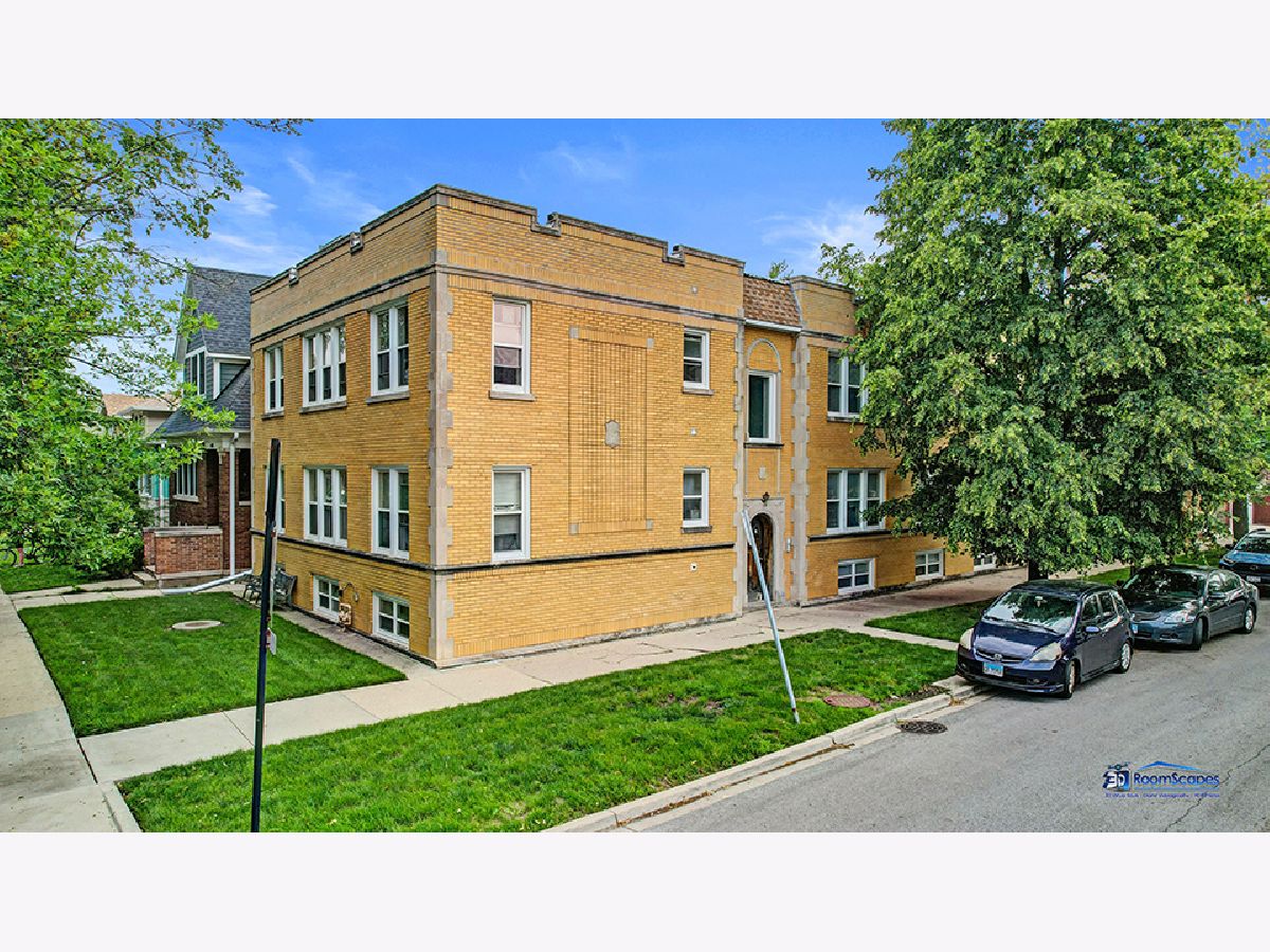 Homes & Condominiums Sold Mayfair Chicago Illinois, 4360 Wilson
