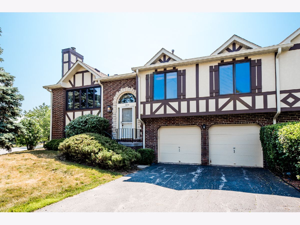Townhomes & Condos Sold Cambridge Place Tinley Park Illinois, 9255 Drummond