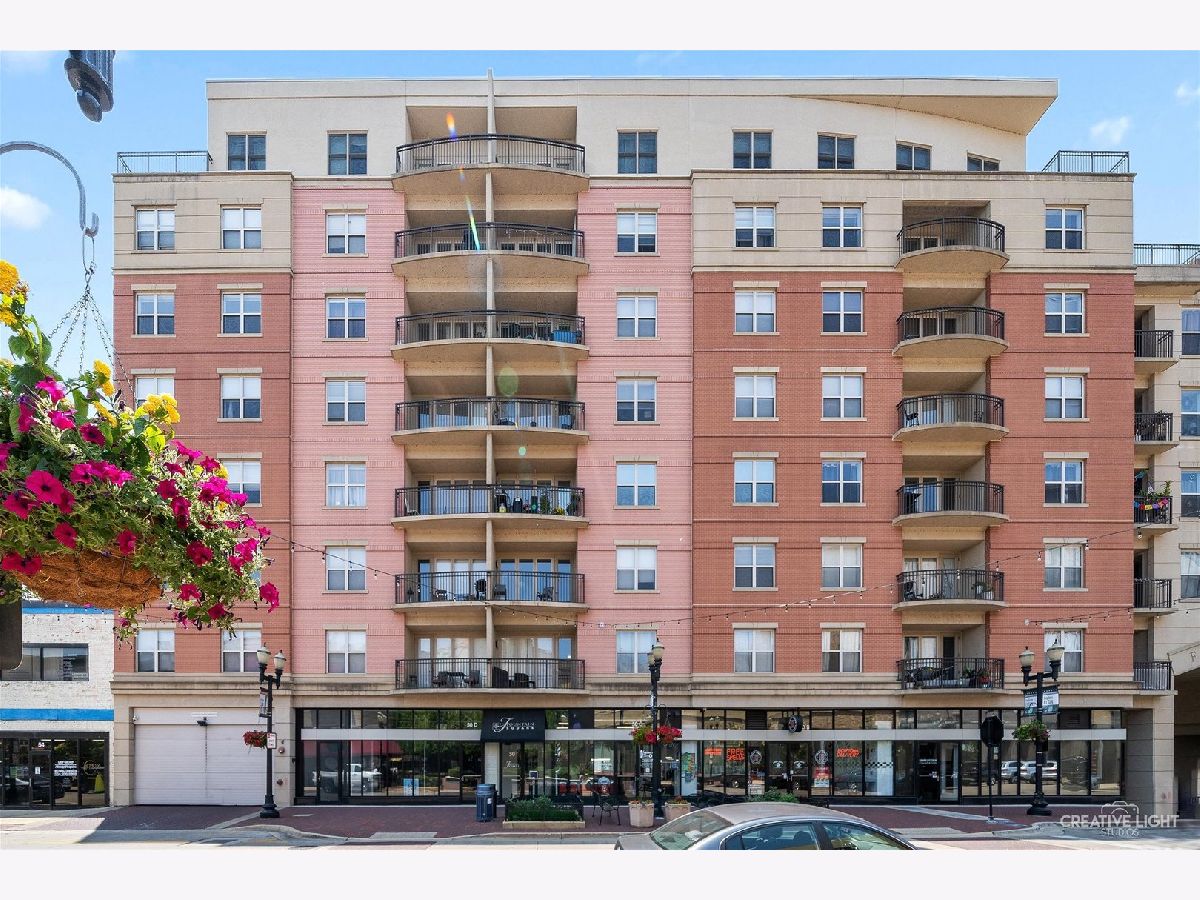 Condominiums Sold Fountain Square On The River Elgin Illinois, 50 Grove