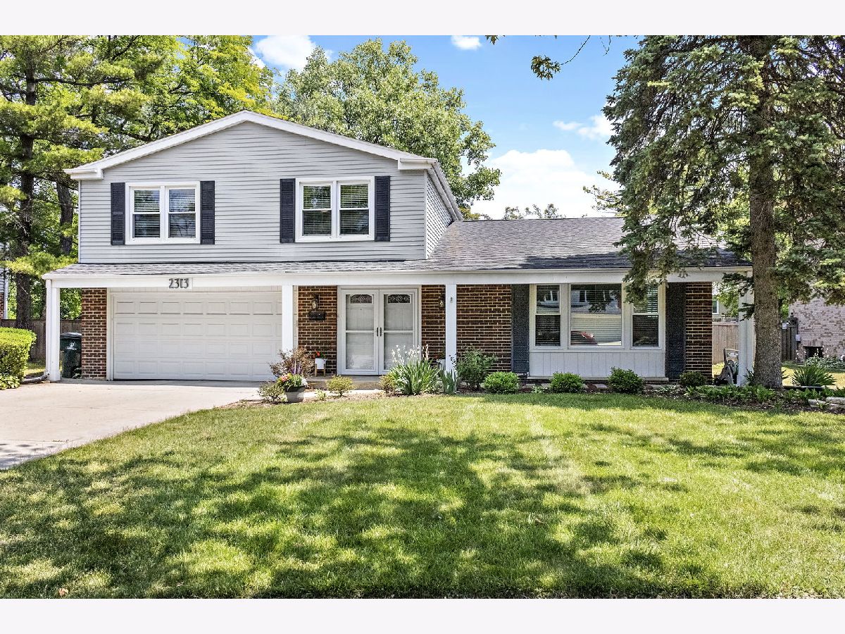 Homes Sold Willows Glenview Illinois, 2313 Greenwood