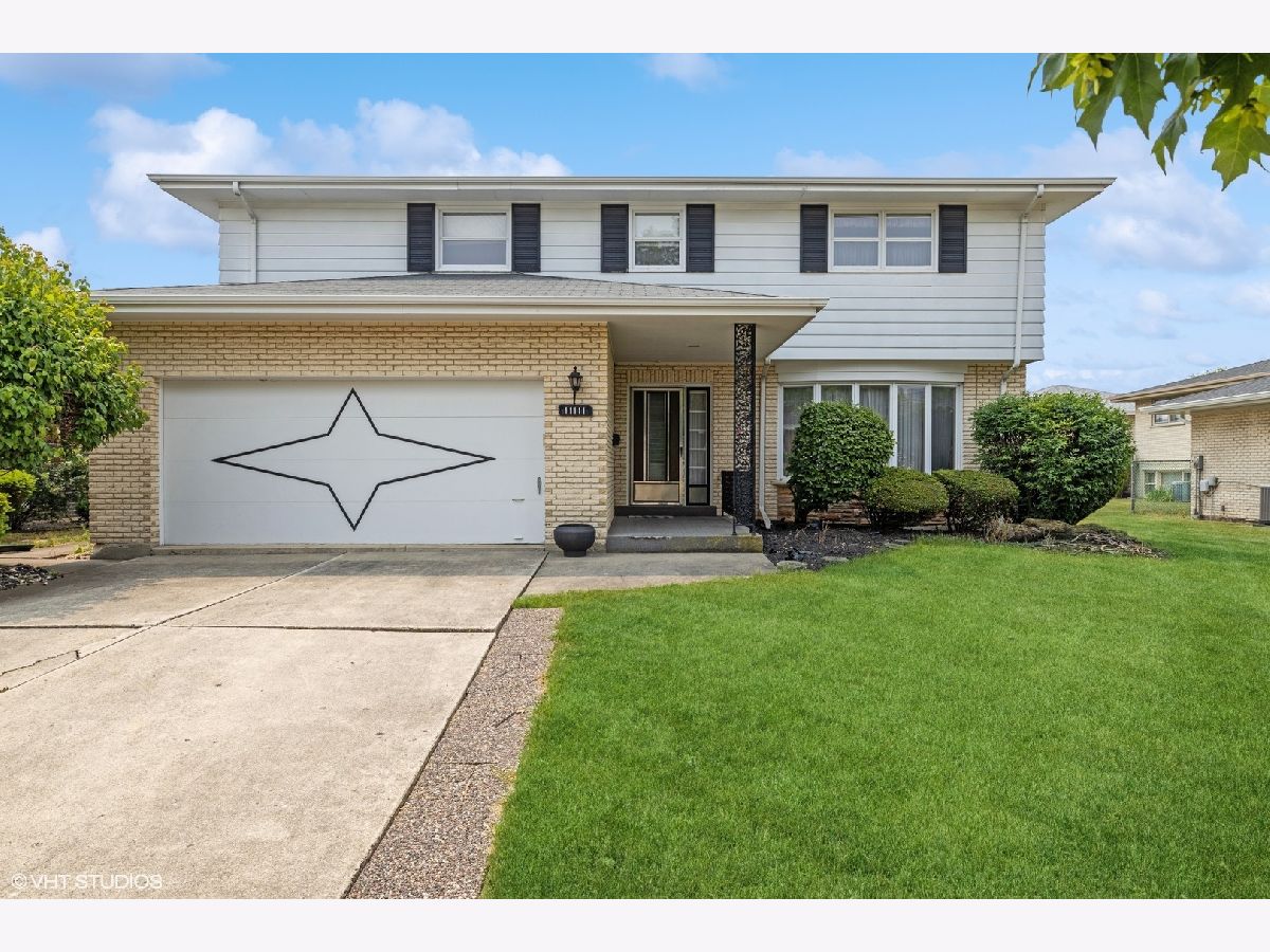  Sold Westchester Illinois, 11111 Nelson