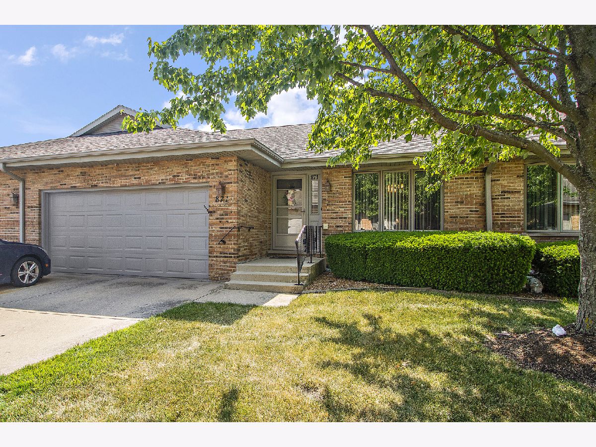 Condos & Townhomes Sold Country Villa New Lenox Illinois, 871 Winter Park