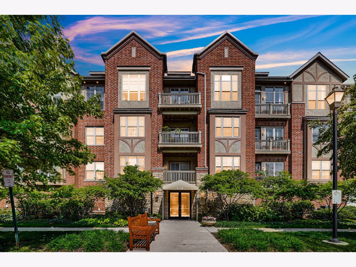 Condos & Townhomes Rented Shermer Place Northbrook Illinois, 1914 Farnsworth