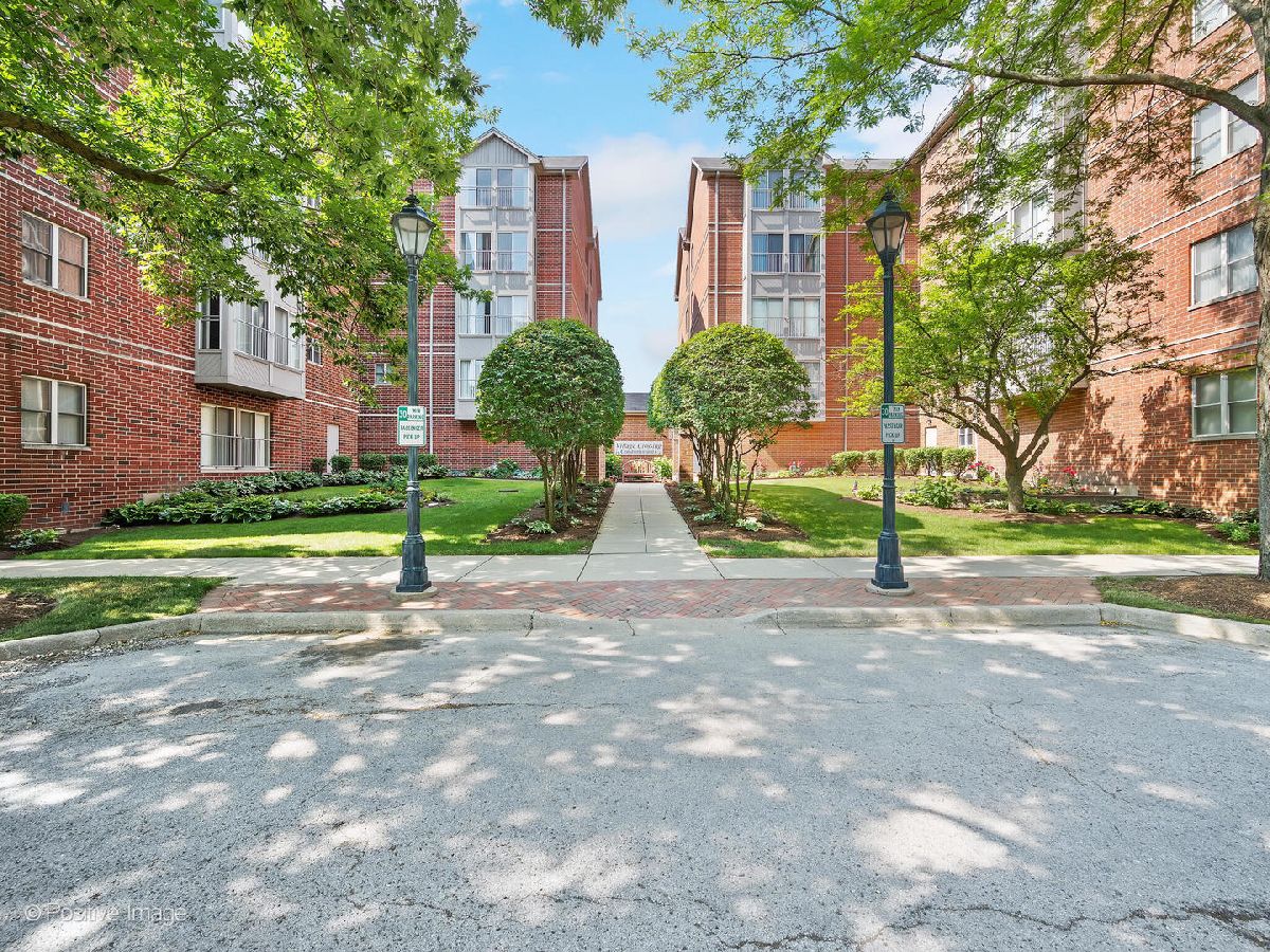Condominiums Sold Village Crossing Roselle Illinois, 27 Hattendorf