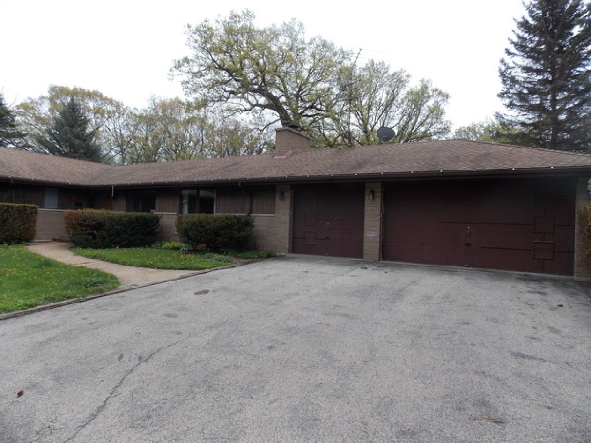  Rented Volo Illinois, 32865 Us Highway 12