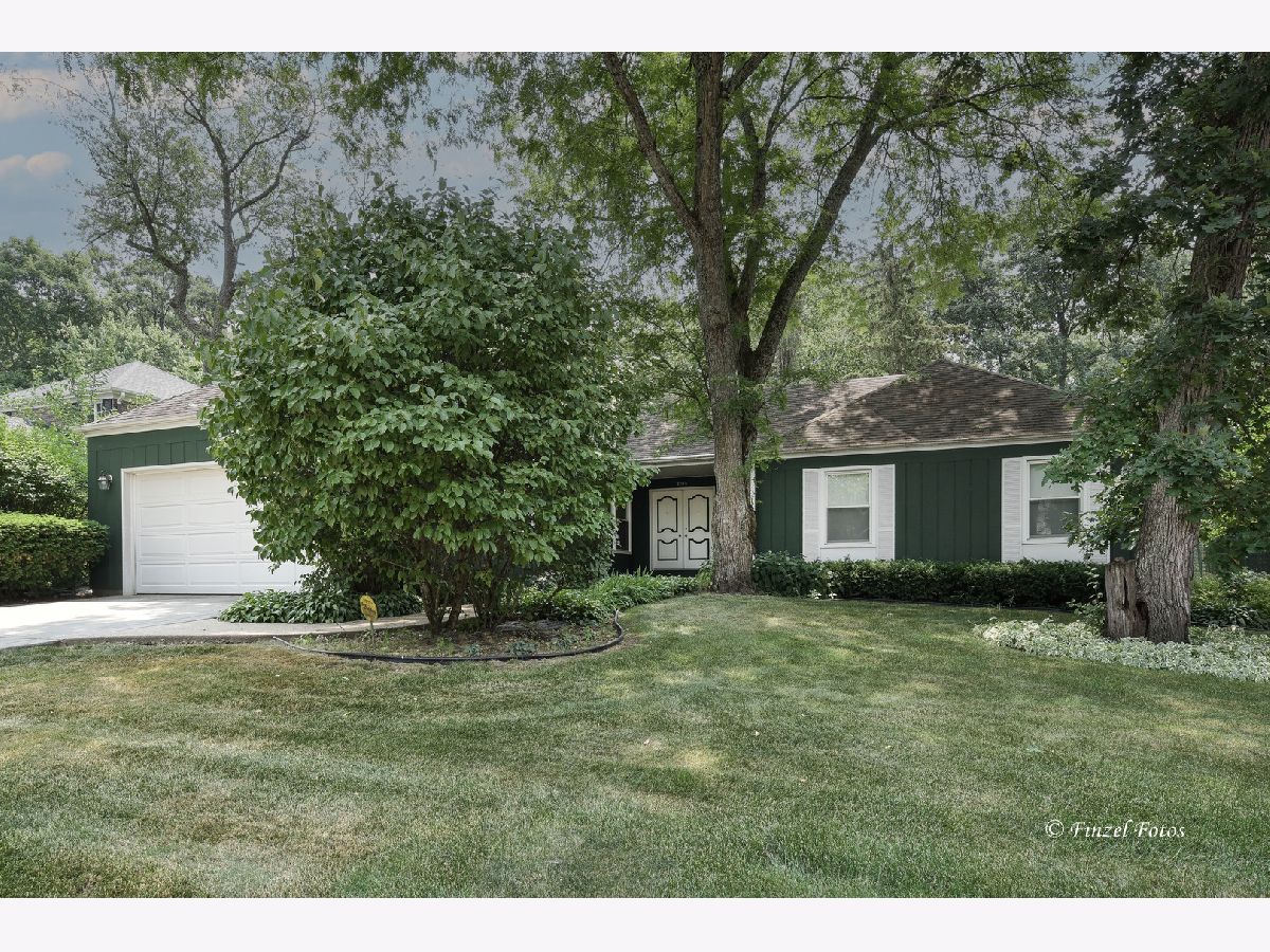 Homes & Condos & Townhomes Sold Country Knolls North Elgin Illinois, 2295 Tara