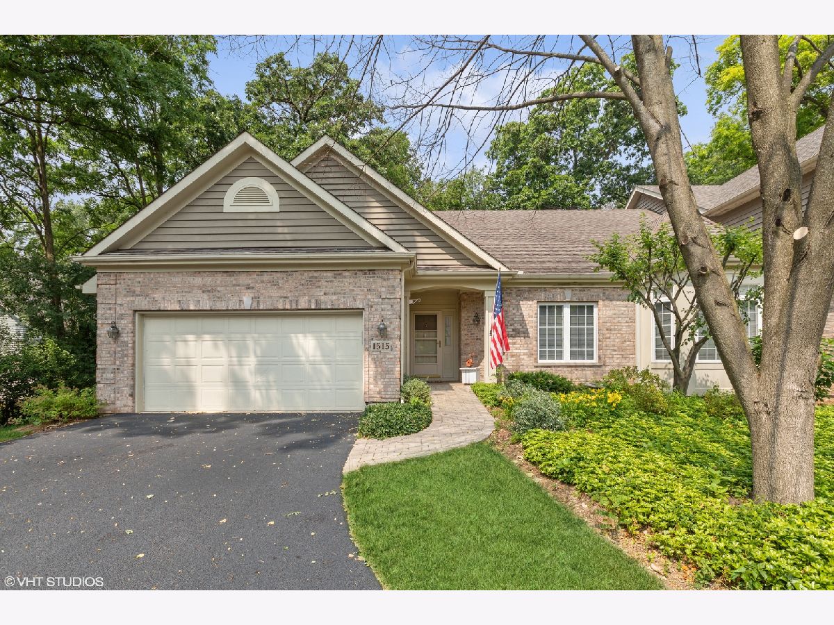 Townhomes Sold Villas At Bull Valley Woodstock Illinois, 1515 Boulder