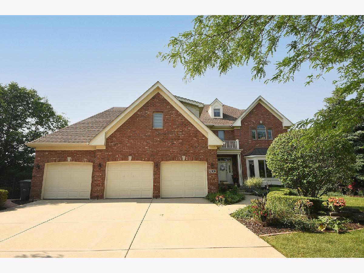 Homes Sold Deer Point Estates Orland Park Illinois, 10930 Fawn Trail