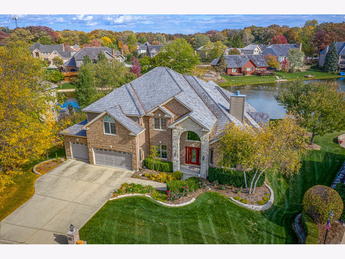 Homes Sold Far Hills Bartlett Illinois, 1539 Far Hills