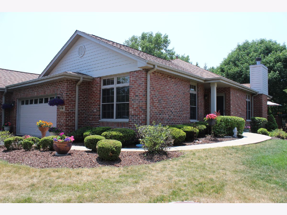 Condos & Townhomes Sold The Hamptons Of Palos Palos Heights Illinois, 6169 Princeton