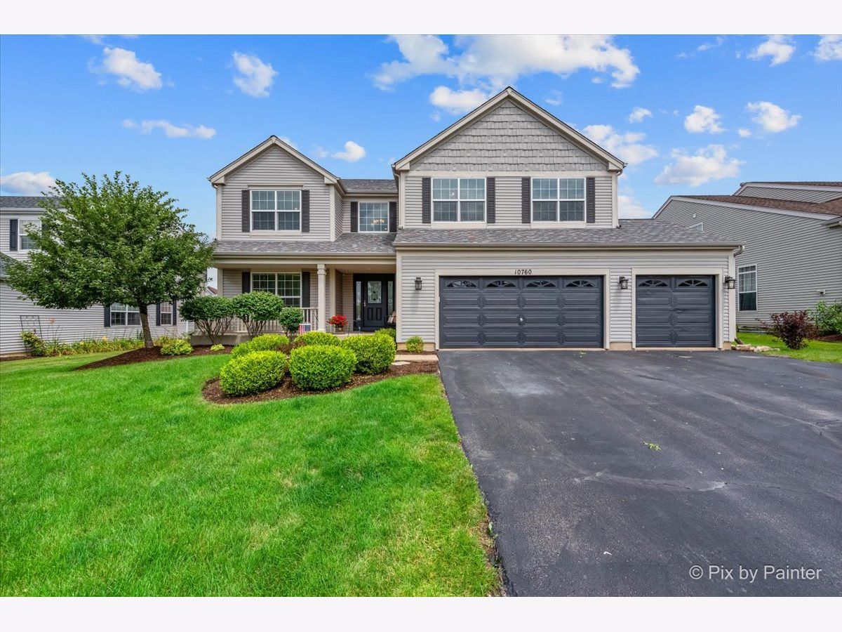 Homes Sold Georgian Place Huntley Illinois, 10760 Lone Star