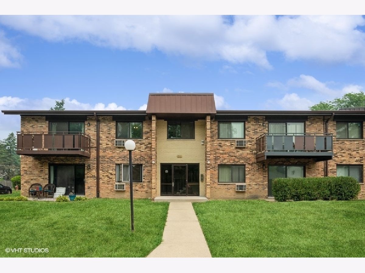 Condominiums Sold Windsor Woods Arlington Heights Illinois, 2612 Windsor