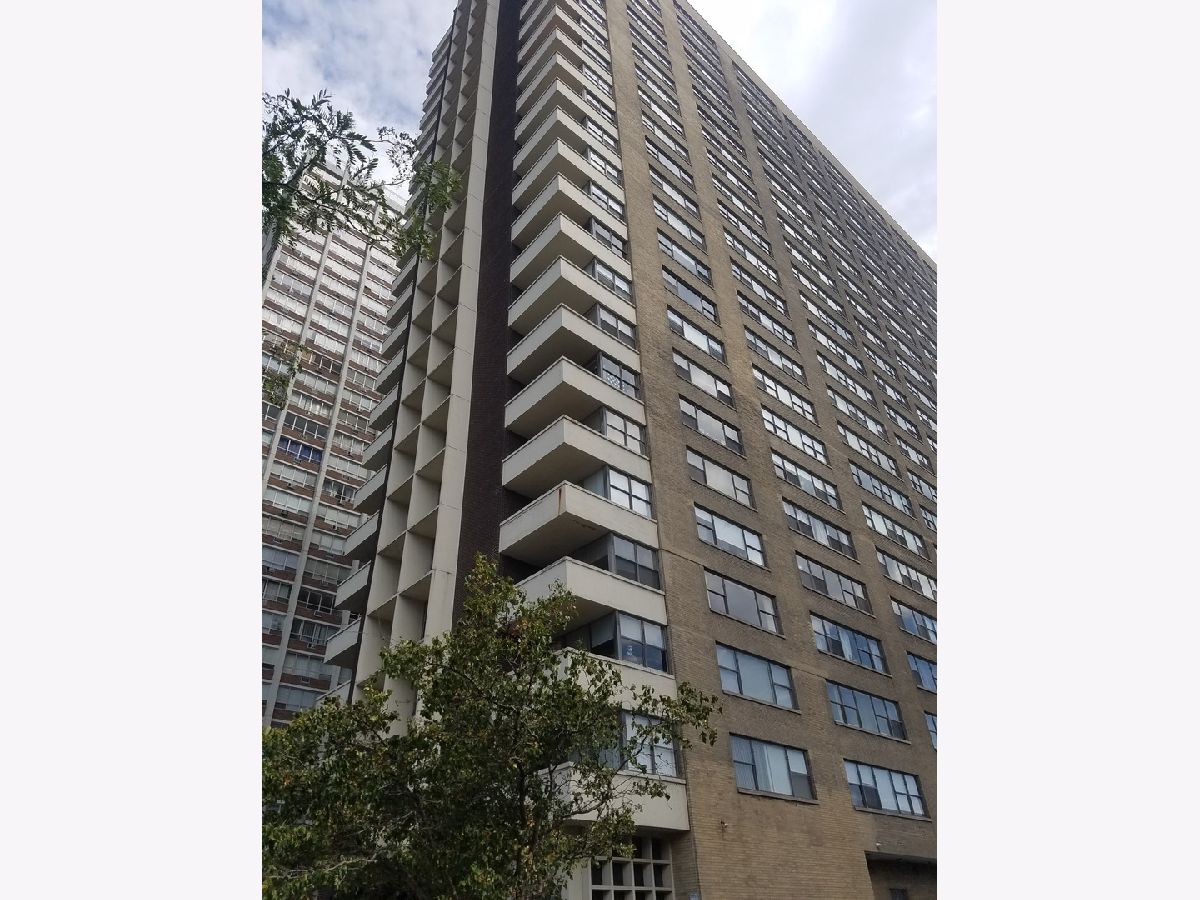 Condominiums Rented El Lago Chicago Illinois, 6157 Sheridan