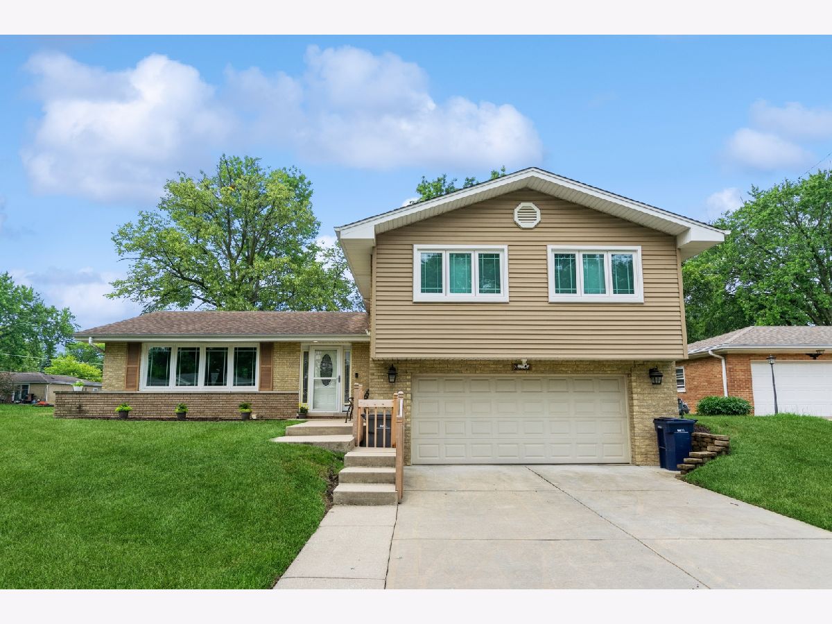 Homes Sold Maycliff Orland Park Illinois, 8617 144th