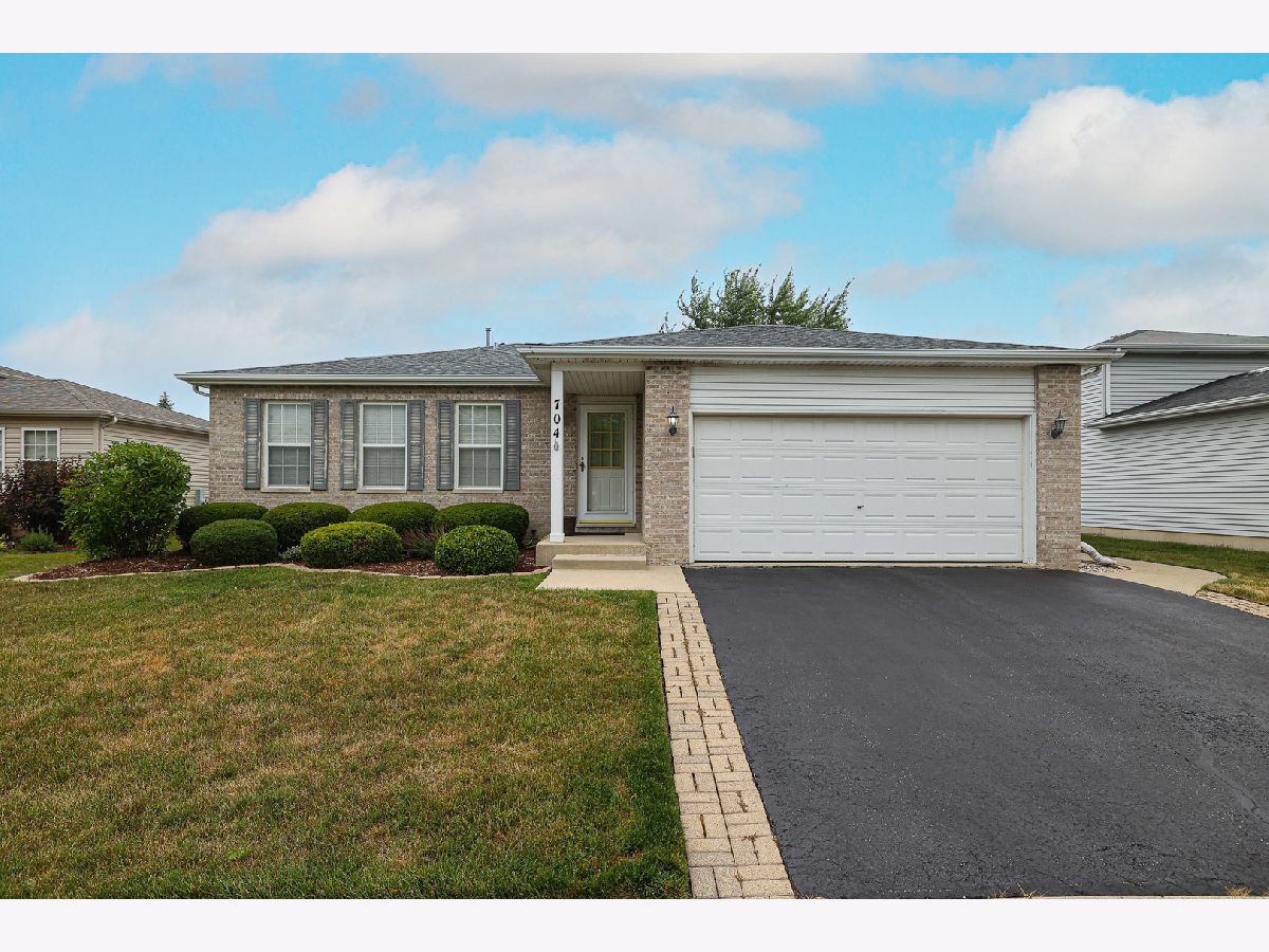 Homes Sold Fox Glenn Round Lake Heights Illinois, 704 Cheyenne