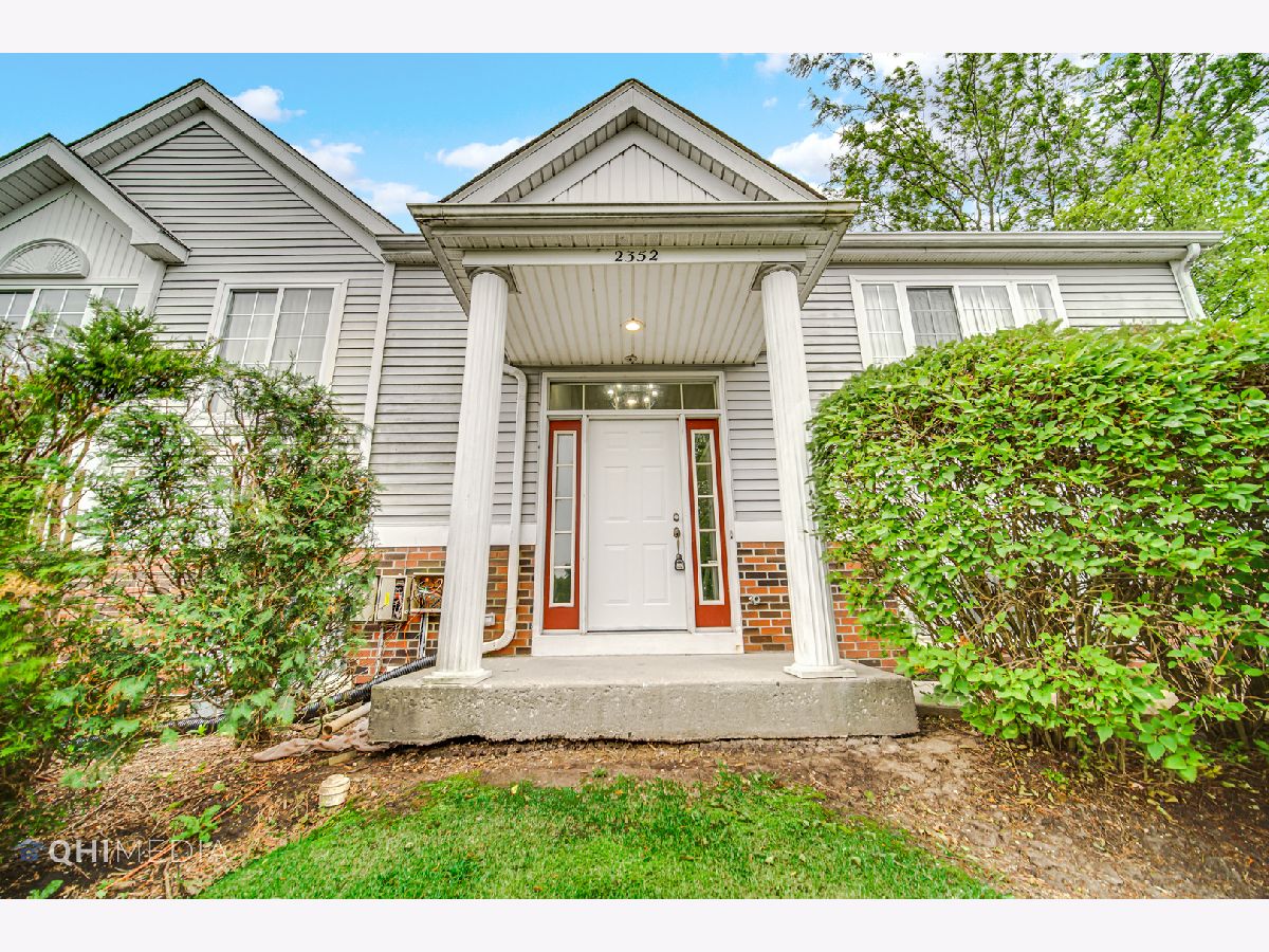 Townhomes & Condos & Homes Sold Dawson Mill Algonquin Illinois, 2352 Dawson