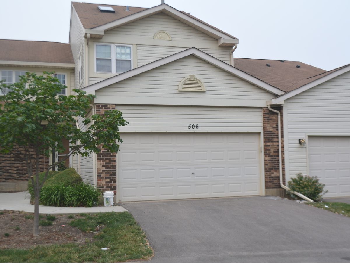 Townhomes & Condos & Homes Rented Parkside On The Green Palatine Illinois, 506 Parkside