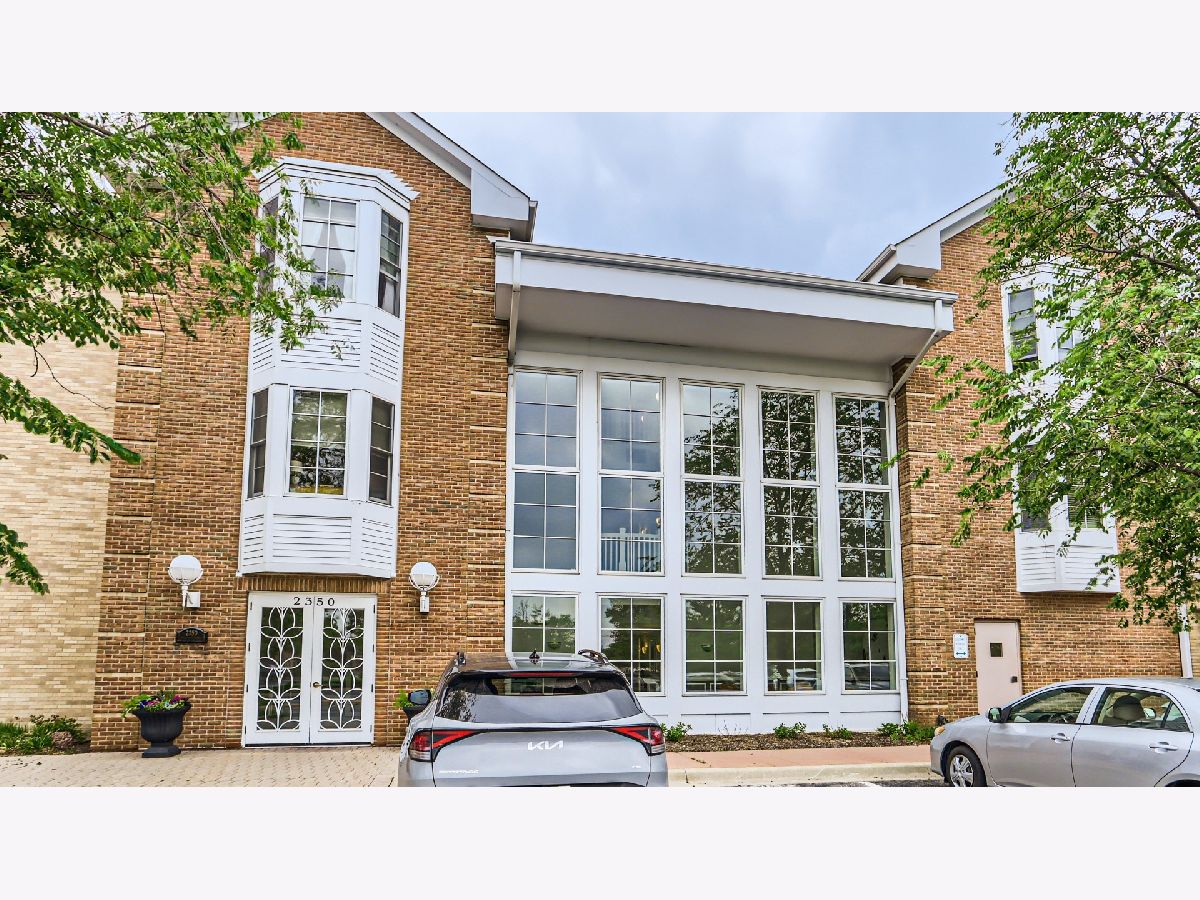 Condominiums Sold Glen Shore Condominium Glenview Illinois, 2350 Chestnut