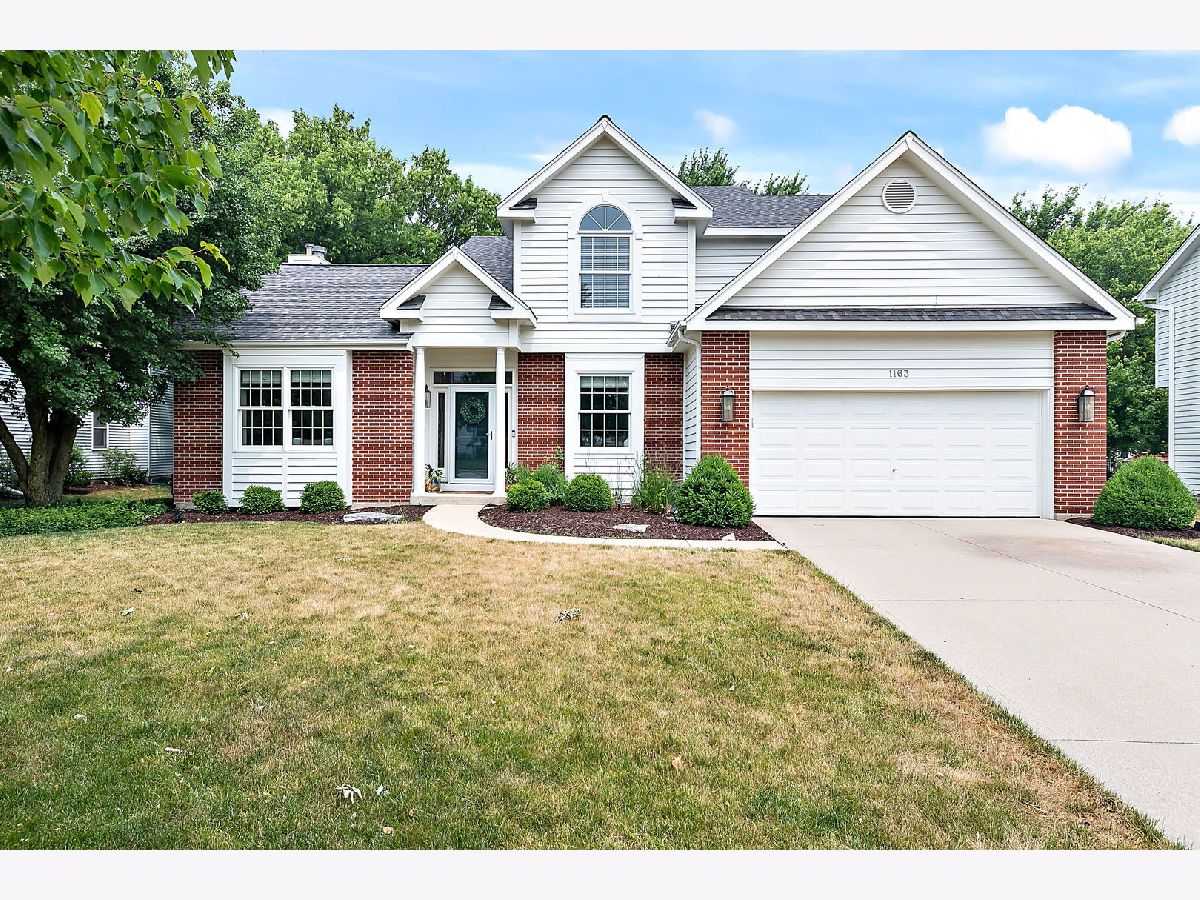 Homes & Condos & Townhomes Sold Windgate Naperville Illinois, 1163 Book