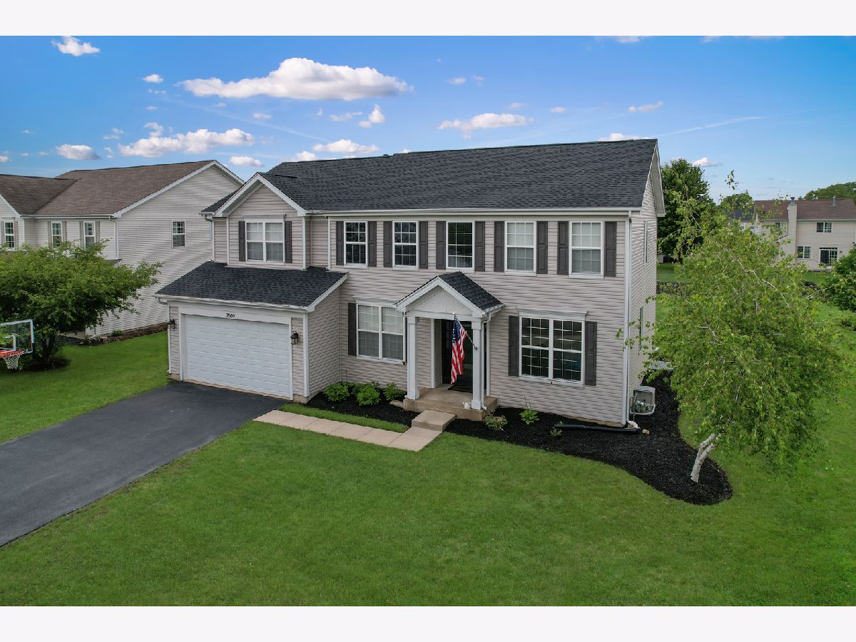 Homes Sold Huntington Chase Montgomery Illinois, 2569 Robert