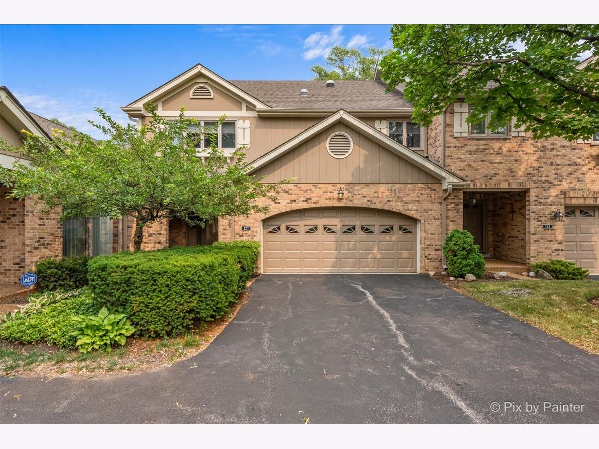 Townhomes & Homes Sold Country Club Estates Bloomingdale Illinois, 127 Country Club