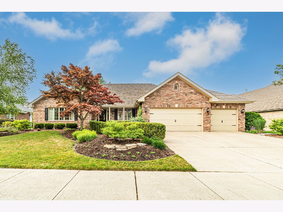 Homes Sold Deer Point Estates Orland Park Illinois, 10728 Buck