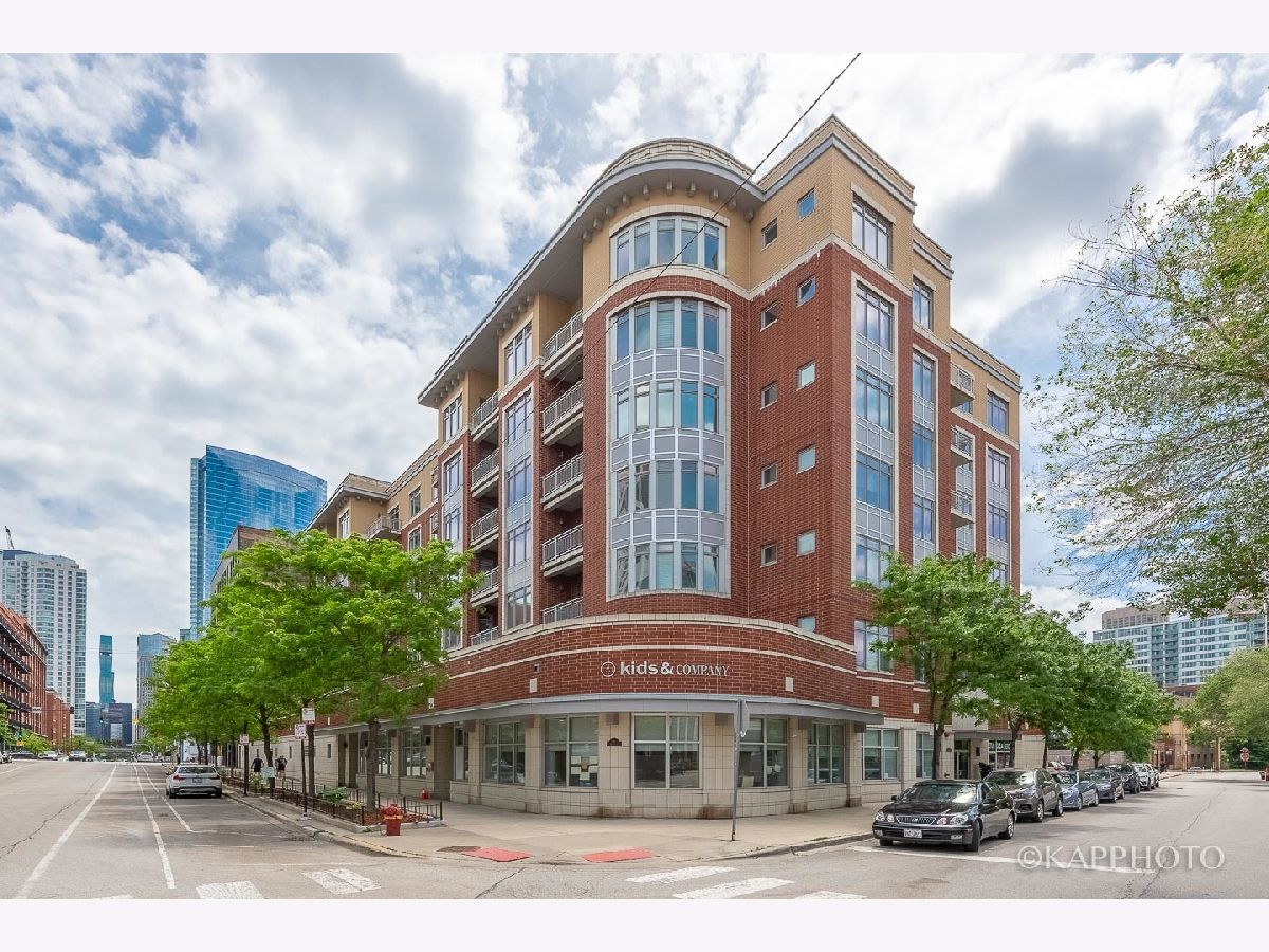Condominiums Rented Fulton Place Chicago Illinois, 657 Fulton