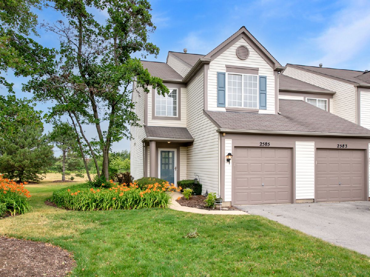 Townhomes Sold Carrolwood Naperville Illinois, 2585 Arcadia