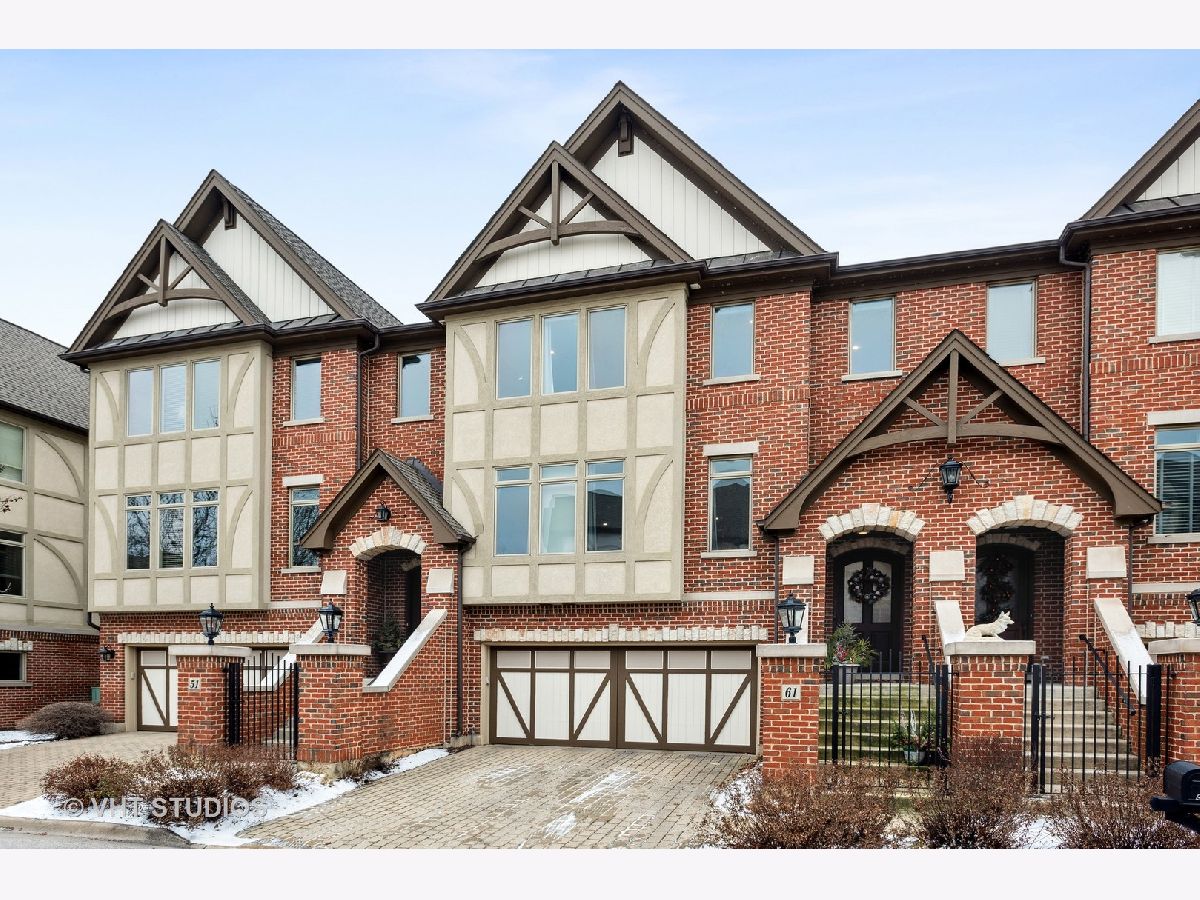 Townhomes Sold Brownstone At Riversedge St Charles Illinois, 61 Cobblestone