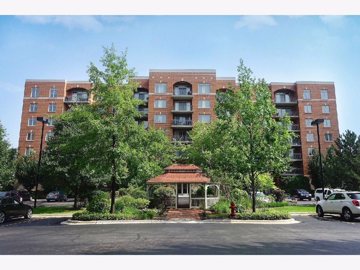 Condos & Townhomes Rented Stone Gate Des Plaines Illinois, 410 Western