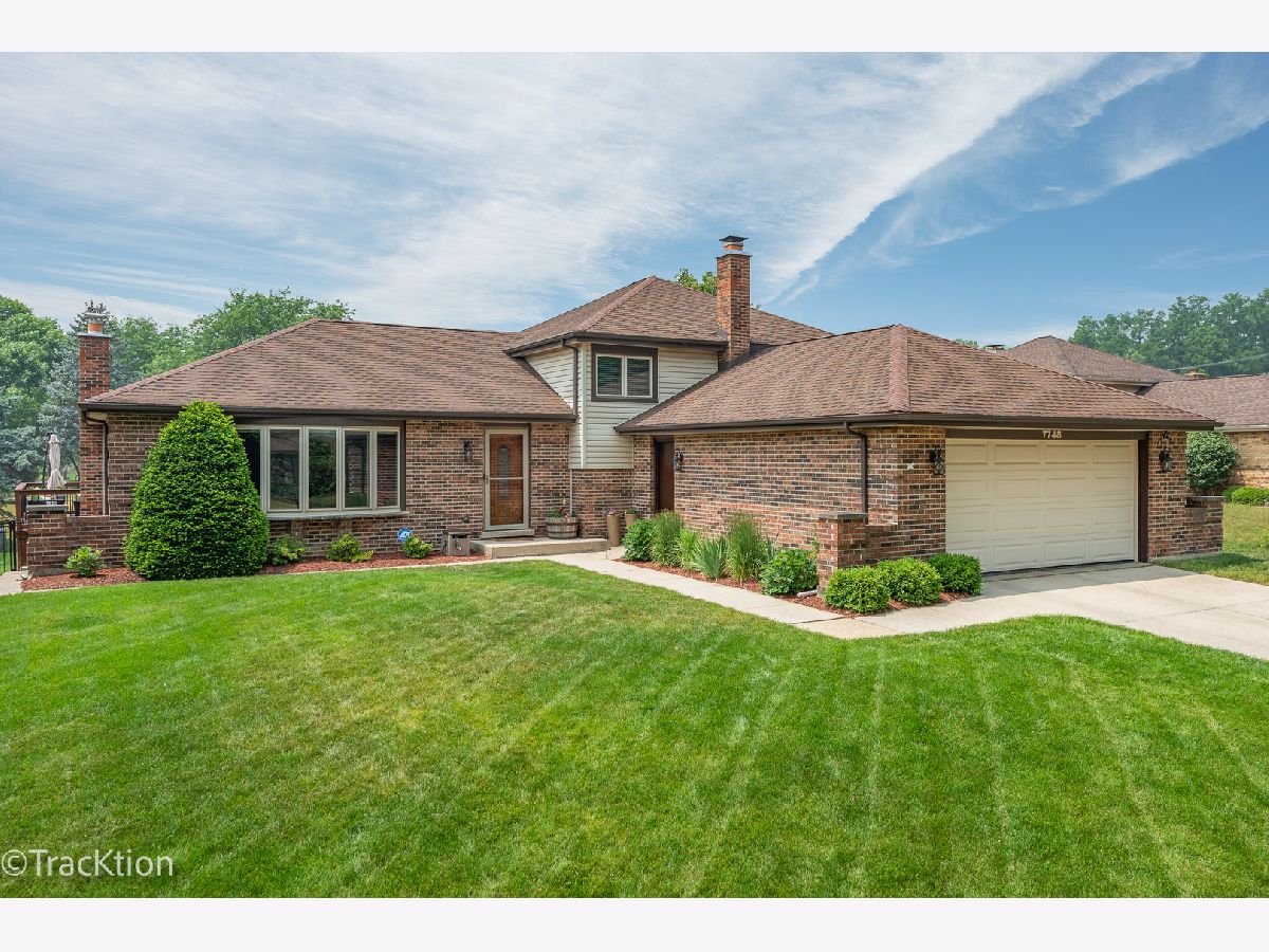 Homes Sold Farmingdale Ridge Darien Illinois, 7748 Brompton