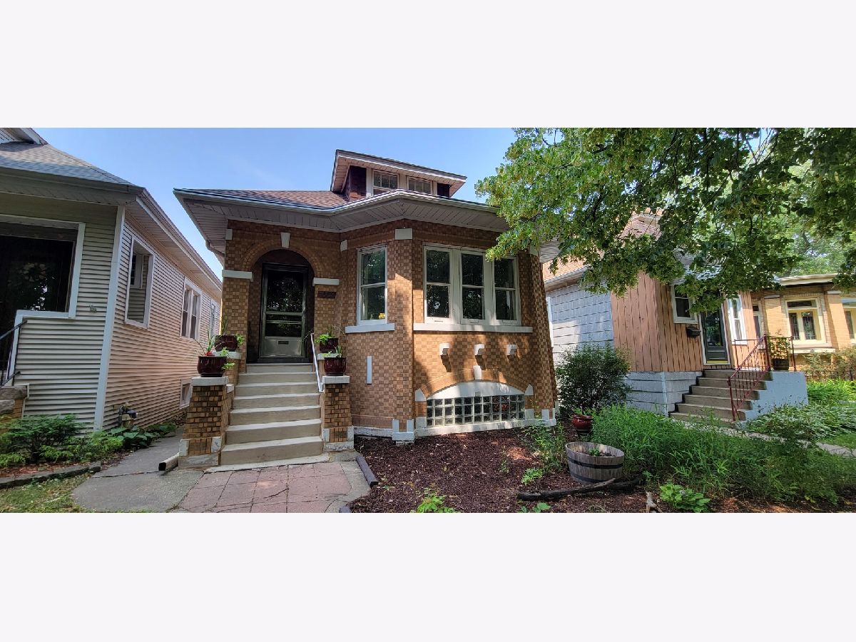 Homes & Condominiums Sold Mayfair Chicago Illinois, 4952 Kostner