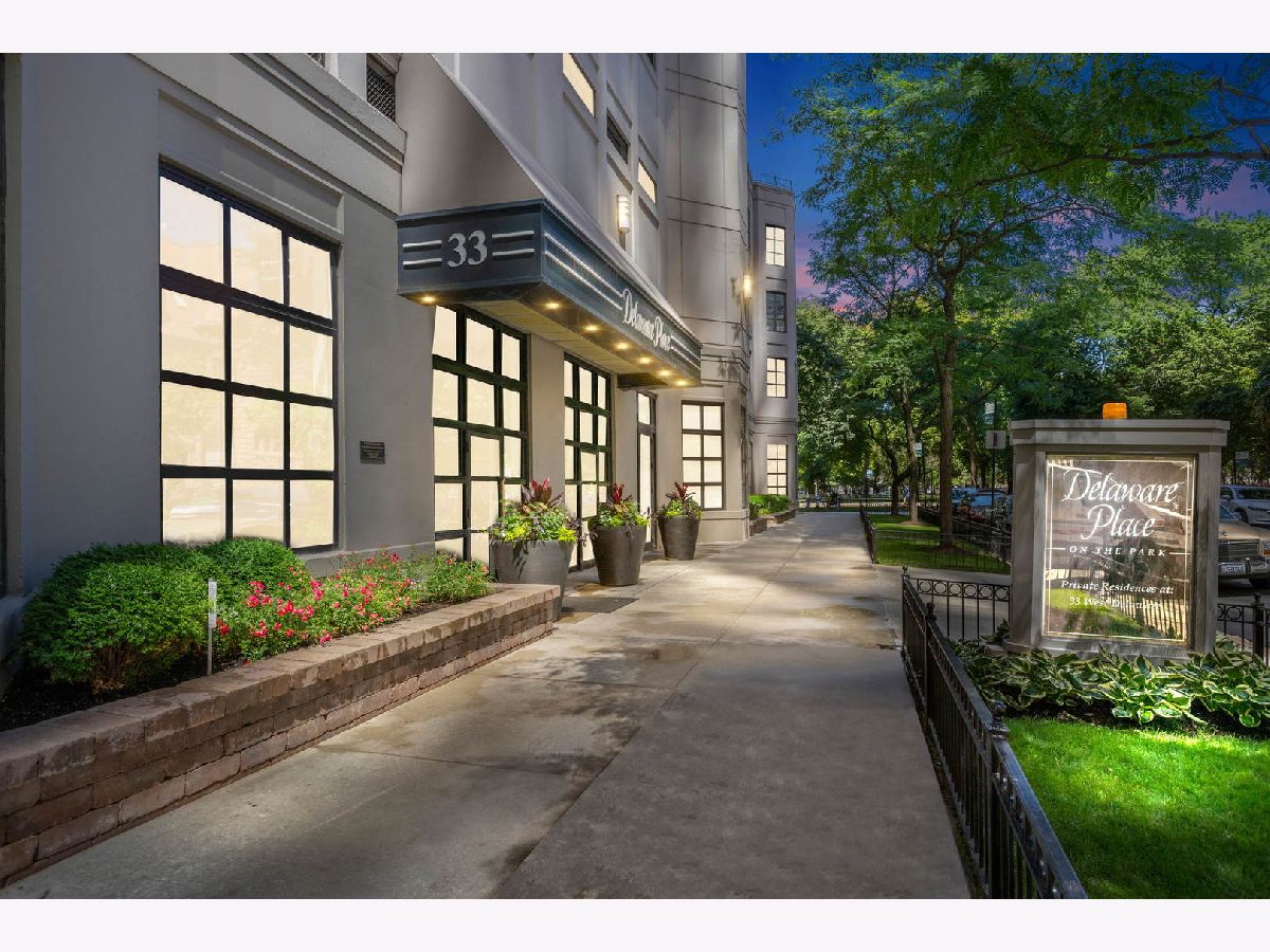 Condos & Townhomes Sold Delaware Place Chicago Illinois, 33 Delaware