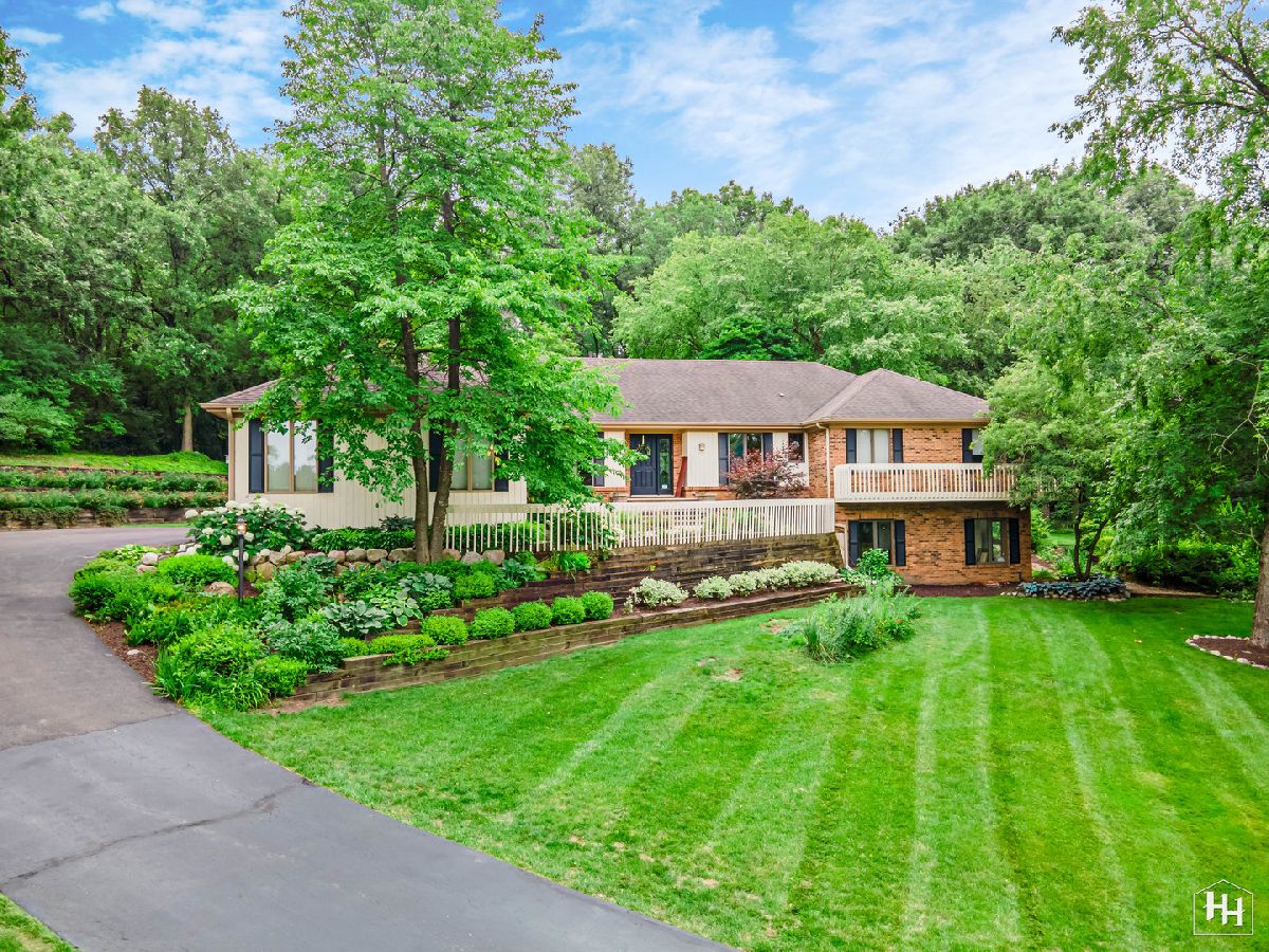 Homes Sold Wyndwood Crystal Lake Illinois, 3701 Lindsay
