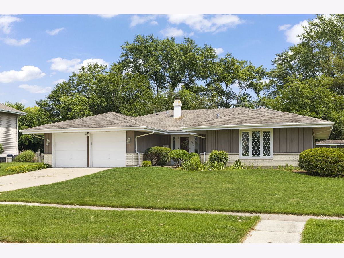 Homes Sold Foxcroft Glen Ellyn Illinois, 2S471 Ashley